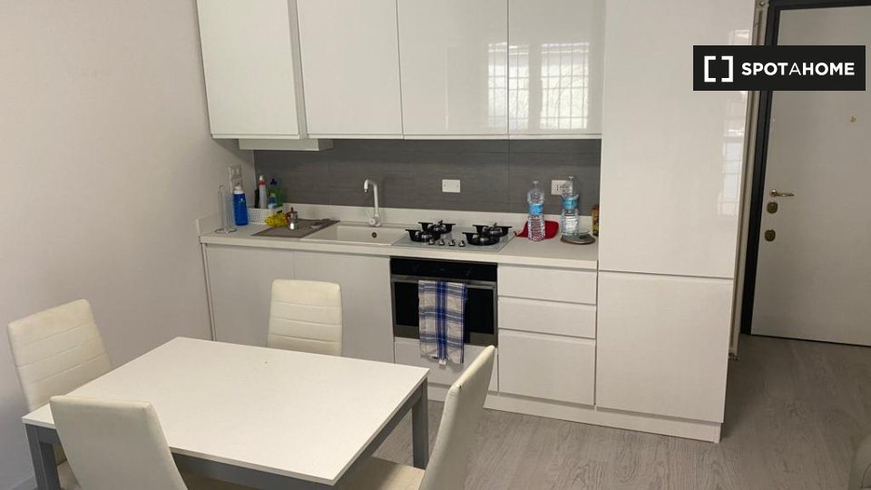 Immagine 4 di Appartamento in affitto  in Via Elio Bernardi a Bologna