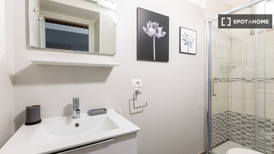 Immagine 7 di Ufficio in affitto  in V.le Gian Galeazzo a Milano