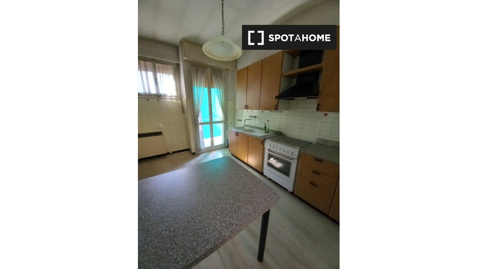 Immagine 5 di Camera condivisa in affitto  in Piazza S. Francesco a Bologna