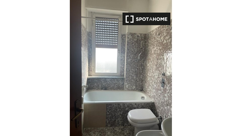 Immagine 5 di Appartamento in affitto  in Via Lattanzio a Milano