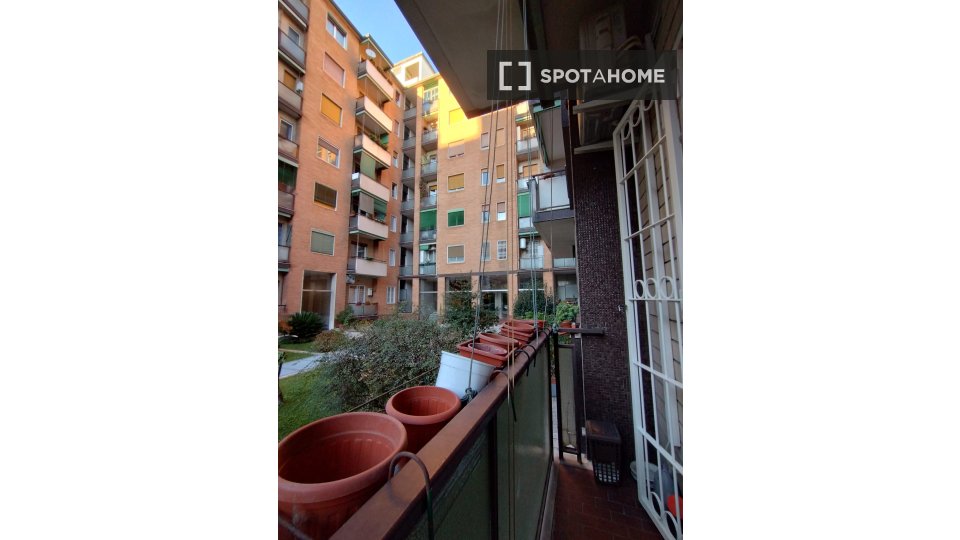 Immagine 2 di Ufficio in affitto  in Via Roald Amundsen a Milano