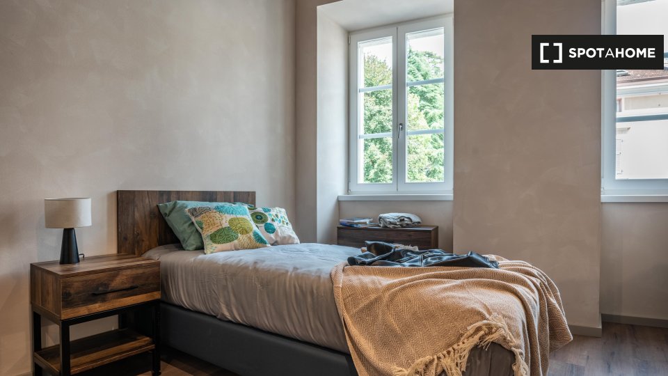 Immagine 2 di Camera condivisa in affitto  in Via Paganini a Rovereto