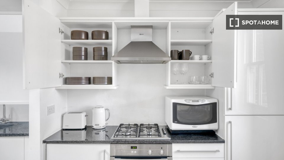 Immagine 8 di Appartamento in affitto  in A Villiers St a 