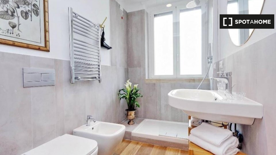 Immagine 3 di Appartamento in affitto  in Via Flavia a Roma