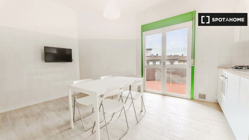 Immagine 6 di Camera condivisa in affitto  in Via del Ponte All'Asse a Firenze