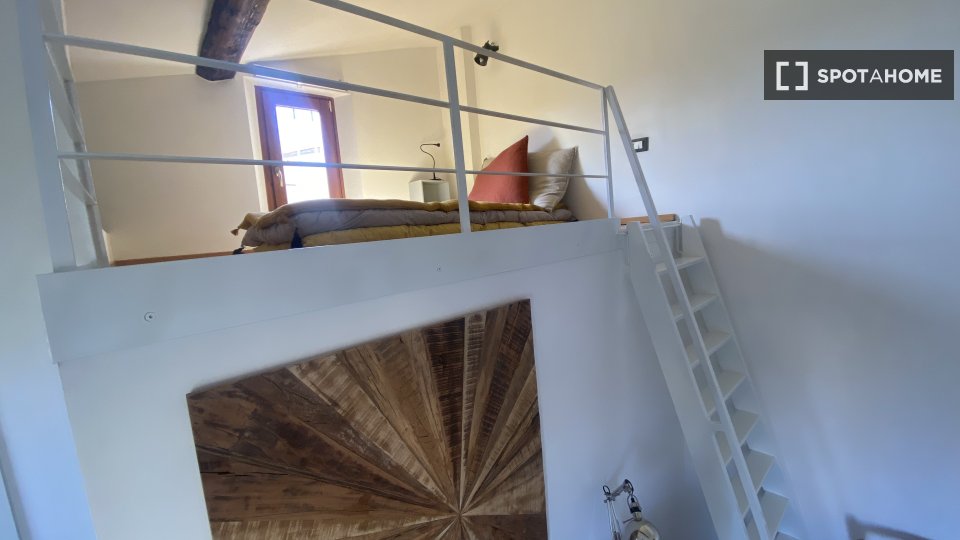 Immagine 13 di Appartamento in affitto  in Via S. Zanobi a Firenze