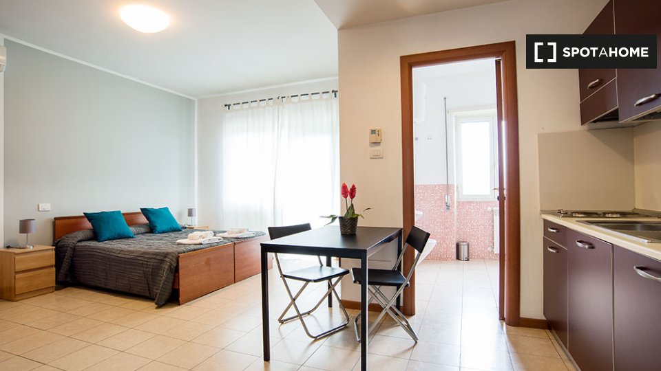 Immagine 5 di Ufficio in affitto  in Viale della Venezia Giulia a Roma