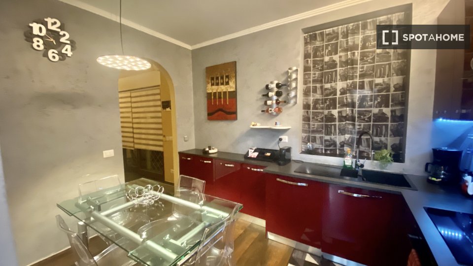 Immagine 12 di Camera condivisa in affitto  in Via Elena Brandizzi Gianni a Roma