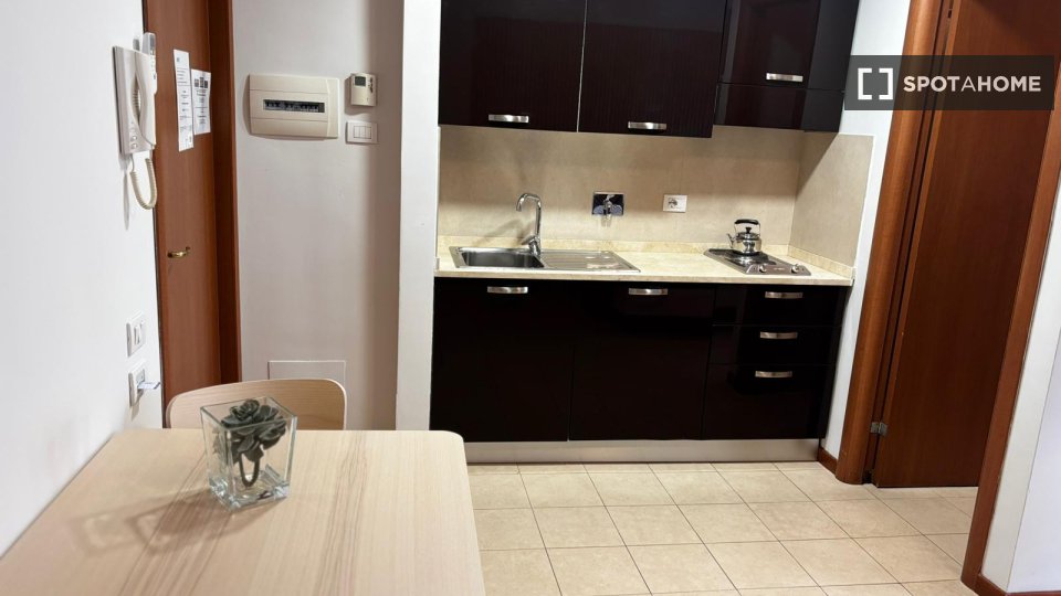 Immagine 12 di Ufficio in affitto  in Via Prenestina a Roma