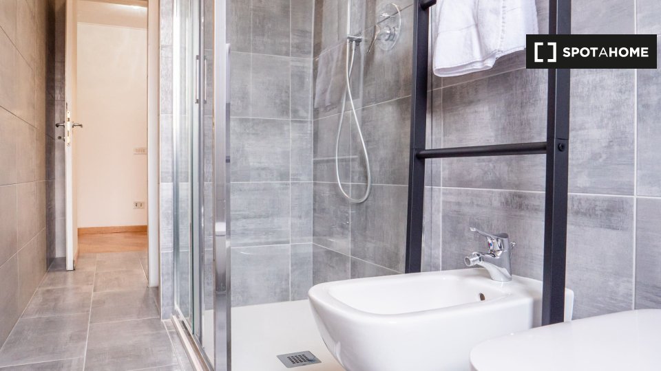 Immagine 17 di Appartamento in affitto  in Piazzale Carlo Maciachini a Milano