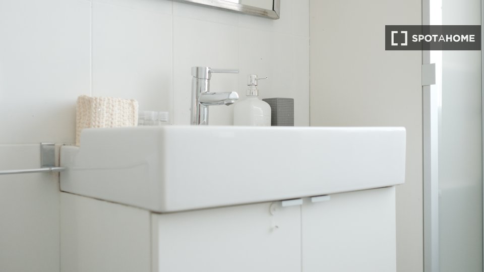 Immagine 11 di Appartamento in affitto  in Via Savona a Milano