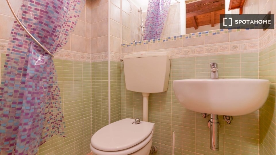 Immagine 6 di Ufficio in affitto  in Via Mirasole a Bologna