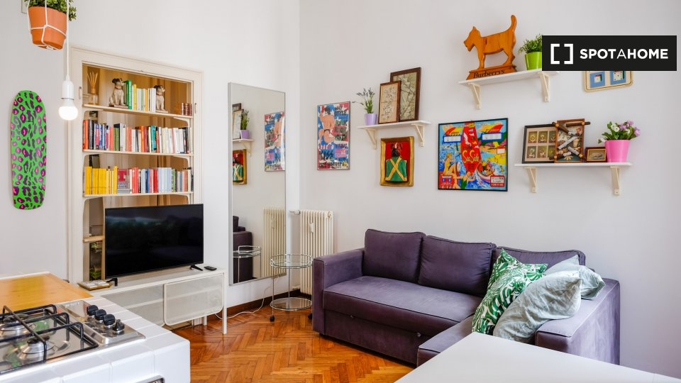 Immagine 6 di Appartamento in affitto  in Via Pietro Calvi, 20129 Milano MI, Italy a Milano