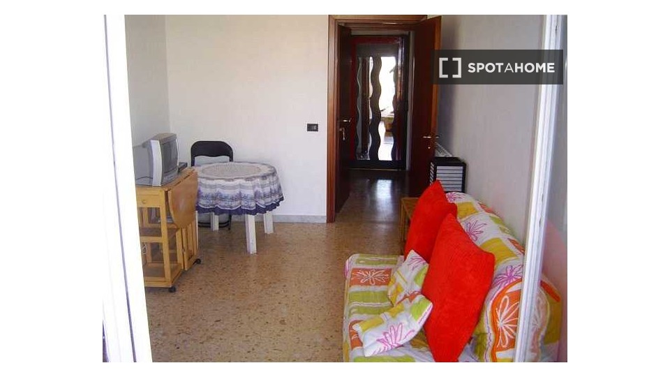 Immagine 4 di Appartamento in affitto  in Via Oletta a Roma