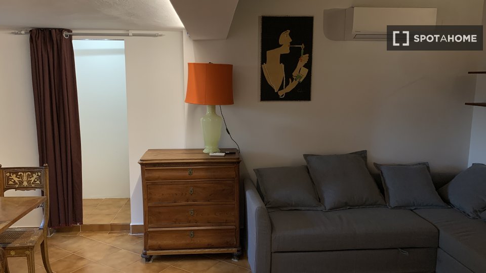 Immagine 14 di Appartamento in affitto  in Via Cassia a Roma