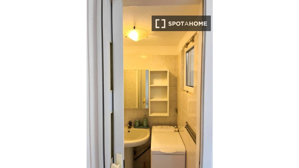 Immagine 14 di Ufficio in affitto  in Via Rubens a Milano