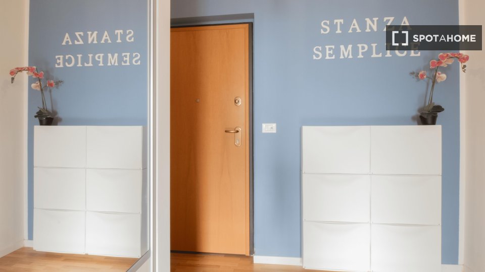 Immagine 8 di Camera condivisa in affitto  in Via Piobesi n. a Torino