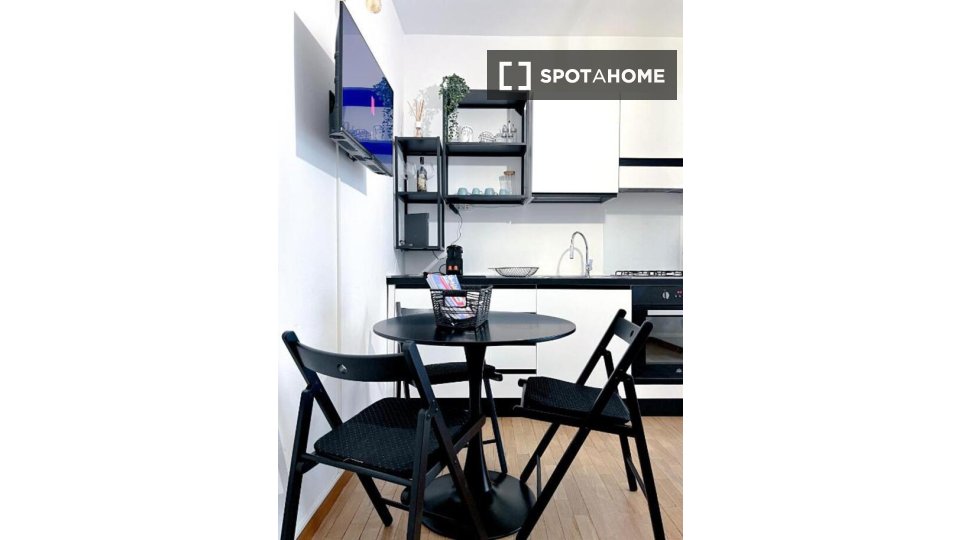 Immagine 12 di Appartamento in affitto  in Corso Genova a Milano