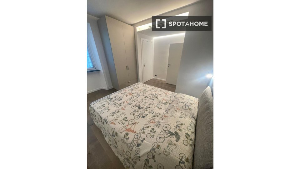 Immagine 4 di Camera condivisa in affitto  in Via S. Luca a Genova