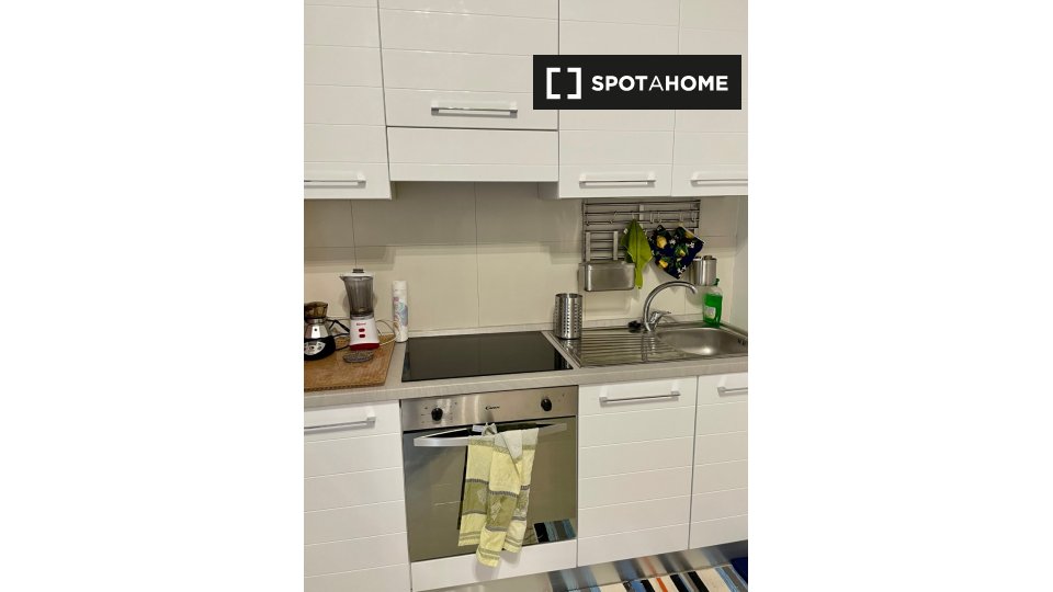 Immagine 4 di Ufficio in affitto  in Viale Col di Lana a Milano