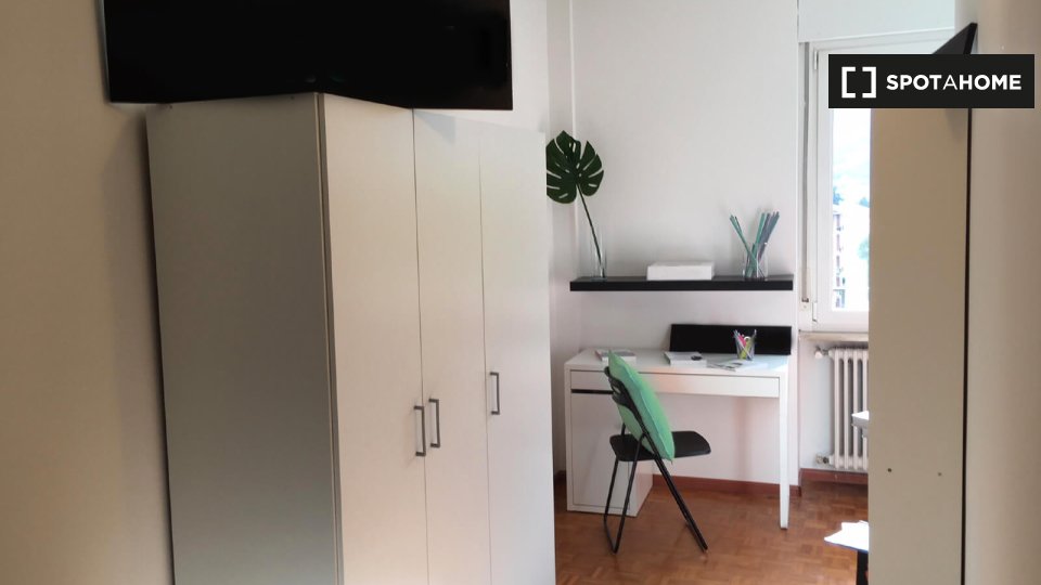 Immagine 3 di Camera condivisa in affitto  in Via Marsala a Trento