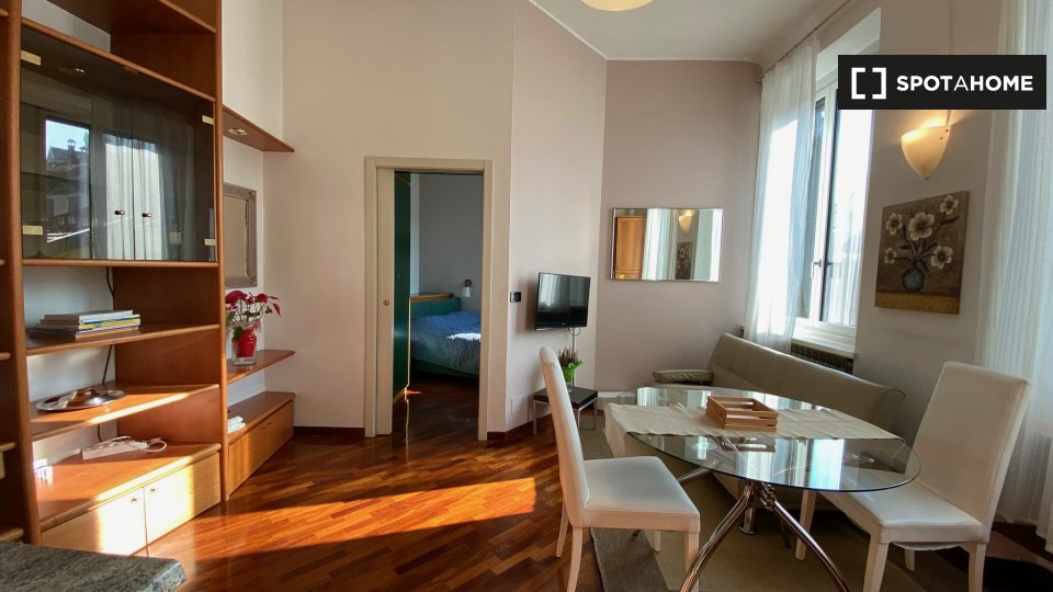 Immagine 2 di Appartamento in affitto  in Via Giuseppe Meda a Milano