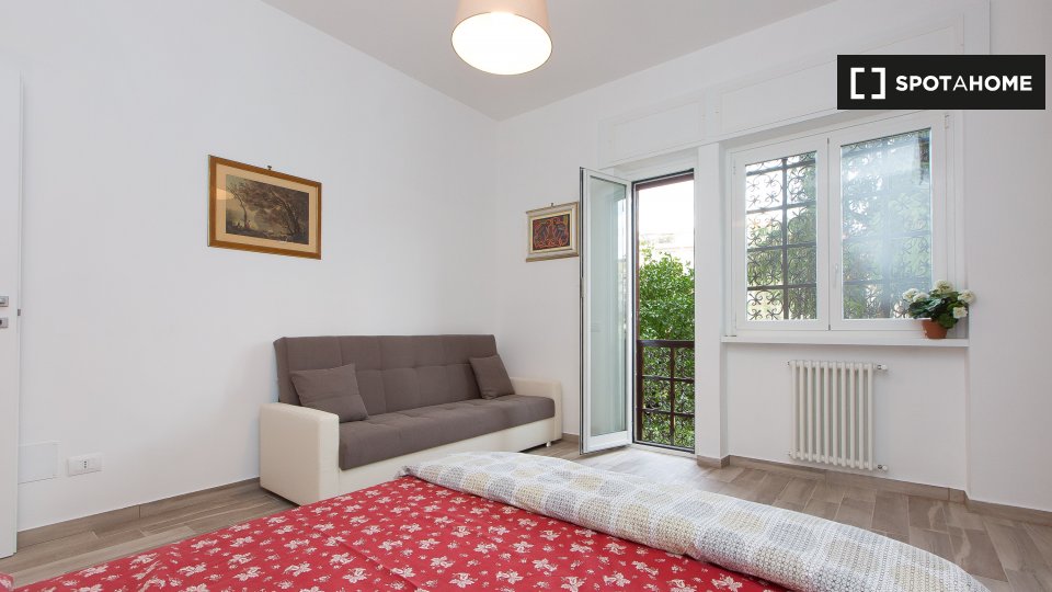 Immagine 11 di Appartamento in affitto  in Via Antonio Cesari a Roma