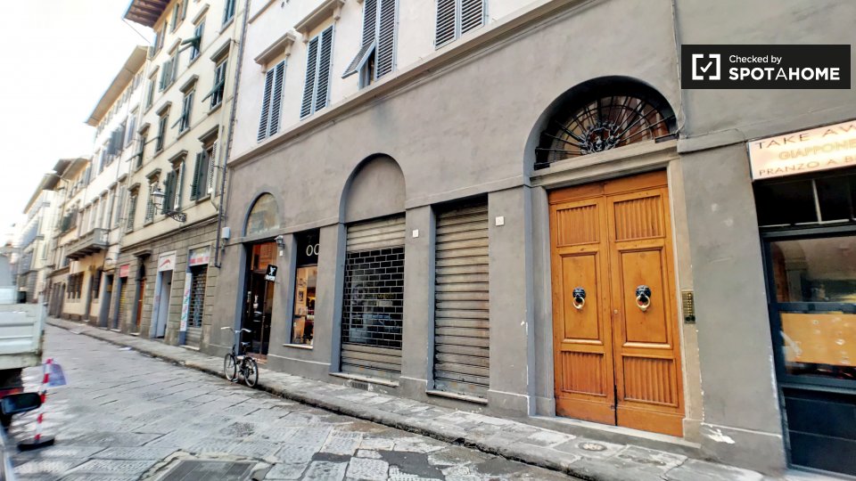 Immagine 12 di Ufficio in affitto  in Via Ghibellina a Firenze