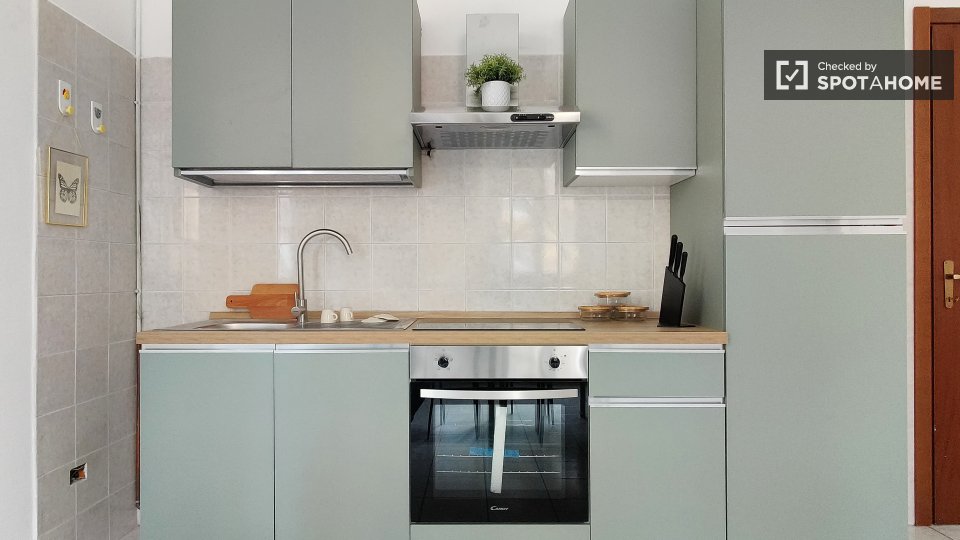 Immagine 5 di Appartamento in affitto  in Via Giuseppe Ripamonti a Milano