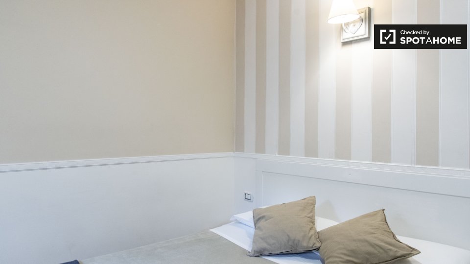 Immagine 10 di Ufficio in affitto  in Via Giuseppe Luigi Passalacqua a Roma