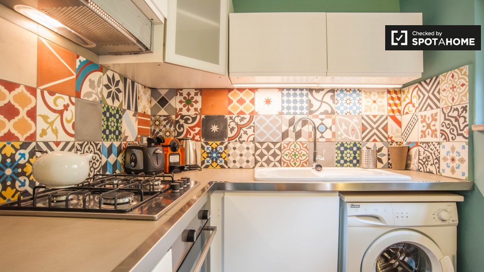 Immagine 4 di Ufficio in affitto  in Via Luigi Pianciani, 00185 Roma RM, Italy a Roma