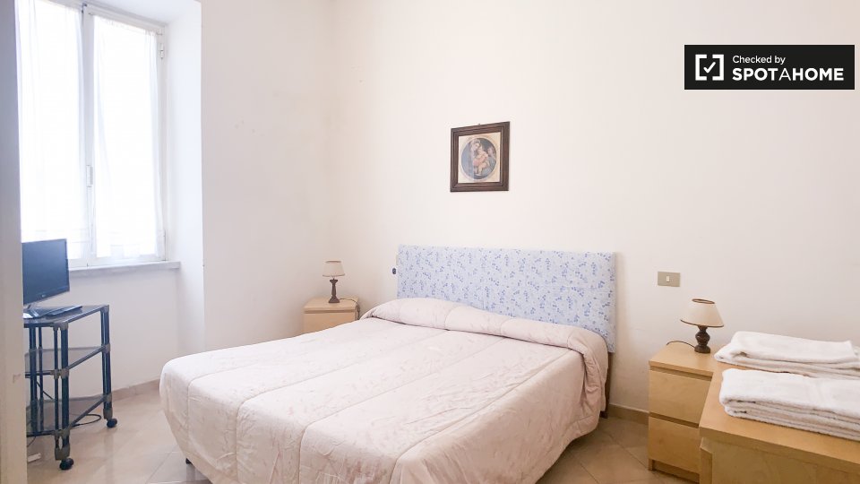 Immagine 13 di Appartamento in affitto  in Via dei Gonzaga, 00163 Roma RM, Italy a Roma