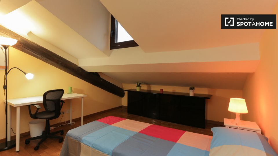 Immagine 2 di Camera condivisa in affitto  in Via Giuseppe Broggi, 20129 Milano MI, Italy a Milano