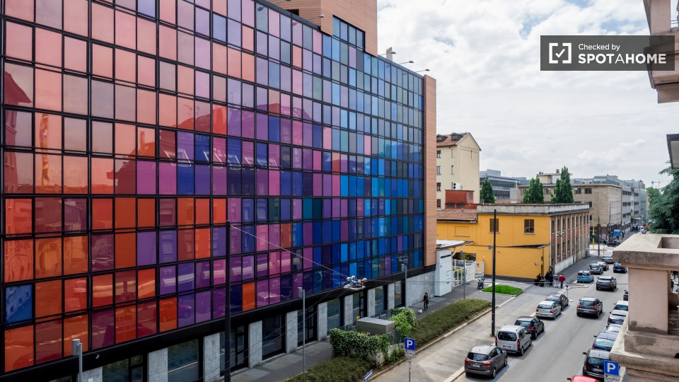 Immagine 4 di Camera condivisa in affitto  in Viale Edoardo Jenner a Milano