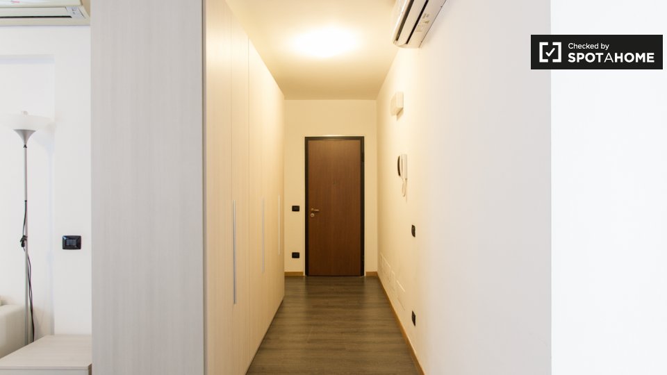 Immagine 12 di Ufficio in affitto  in Via Privata Leonardo Bruni, 20158 Milano MI, Italy a Milano