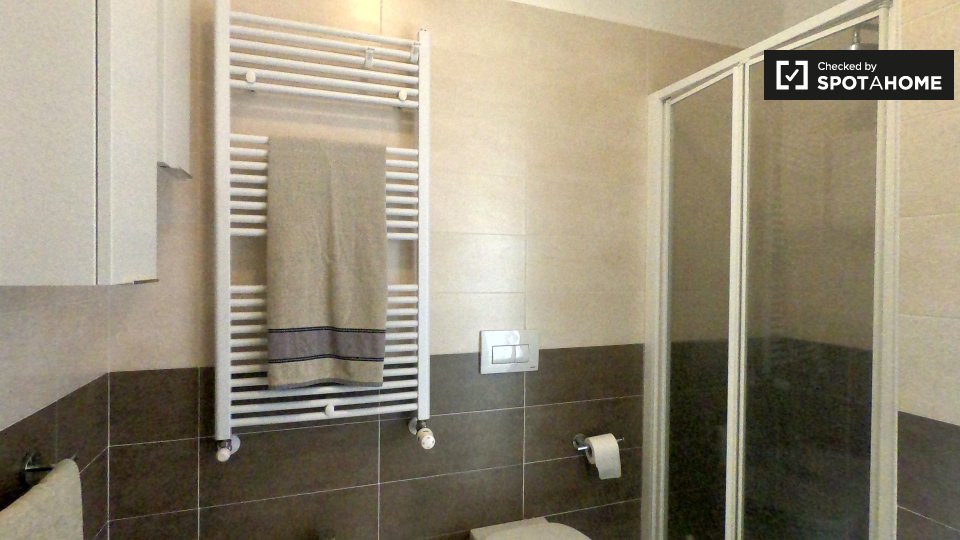 Immagine 14 di Appartamento in affitto  in Via Varesina, 20156 Milano MI, Italy a Milano