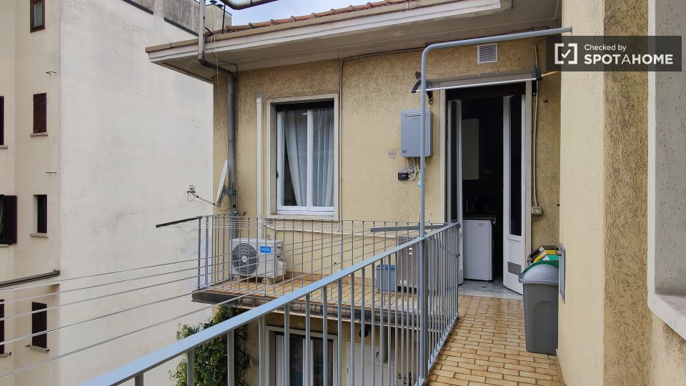 Immagine 11 di Camera condivisa in affitto  in Via Privata Santa Giovanna D'Arco a Milano