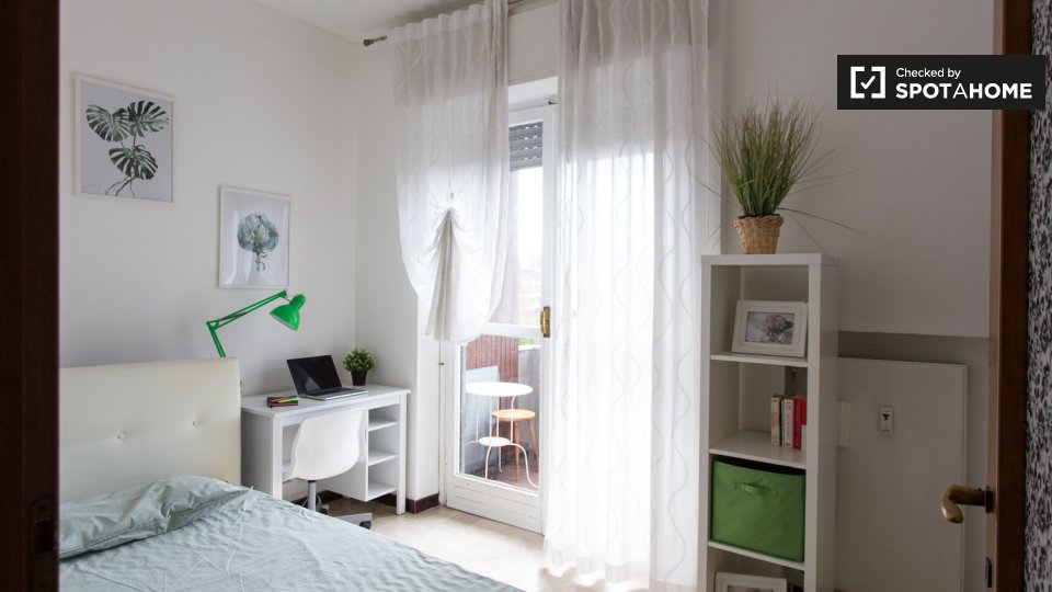 Immagine 2 di Camera condivisa in affitto  in Via Bartolomeo D'Alviano a Milano