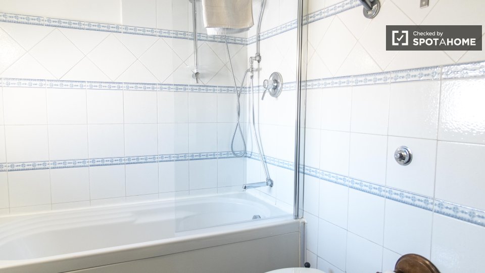 Immagine 13 di Ufficio in affitto  in Piazza di S. Egidio a Roma