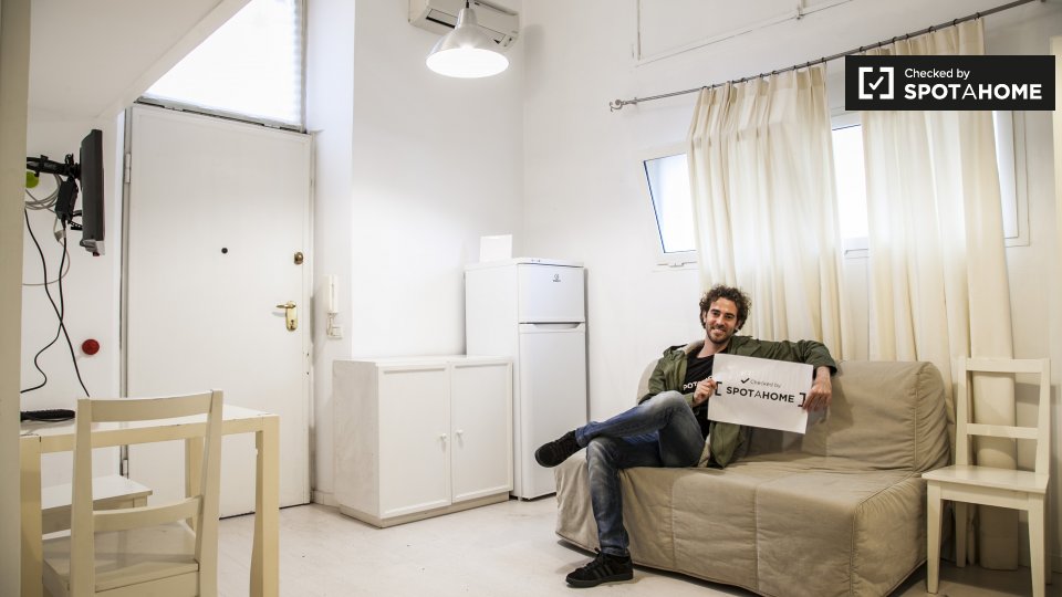 Immagine 3 di Appartamento in affitto  in Via di Vigna Pozzi a Roma