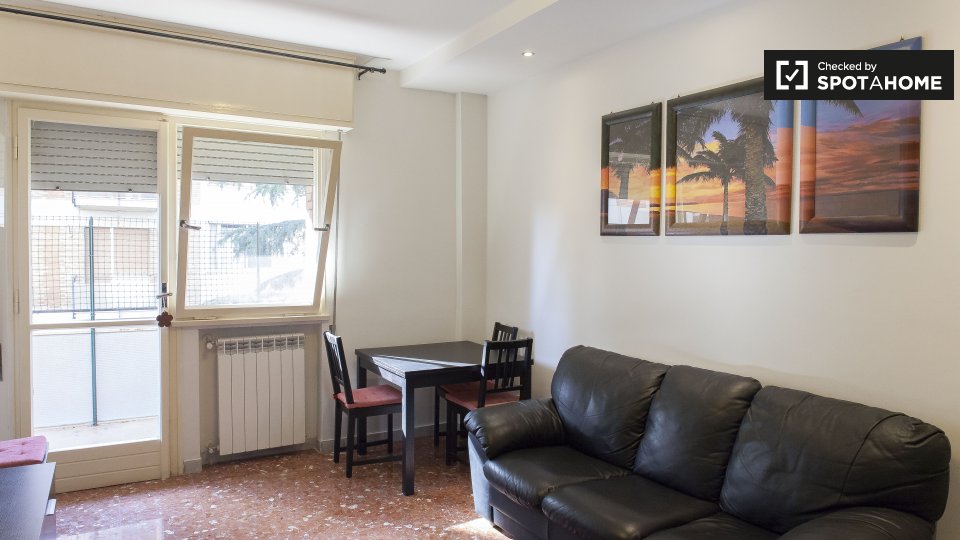 Immagine 8 di Appartamento in affitto  in Via Marco Valerio Corvo, 00174 Roma RM, Italy a Roma