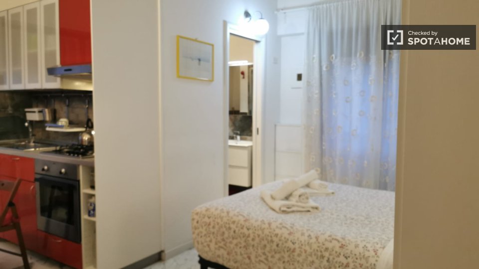 Immagine 7 di Ufficio in affitto  in Via Giovanni Aurispa a Roma