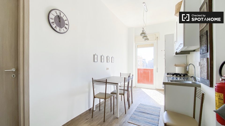 Immagine 3 di Appartamento in affitto  in Via Filippo Chiappini a Roma