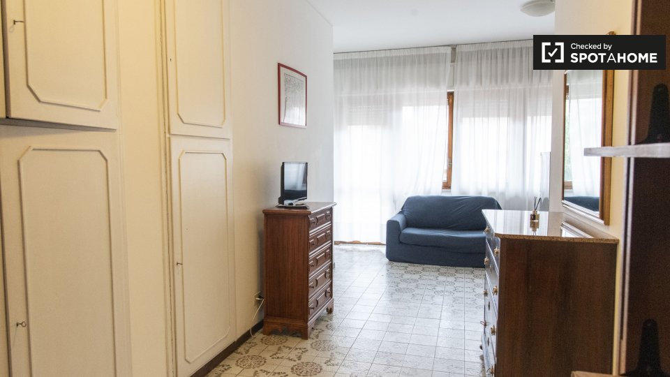 Immagine 2 di Ufficio in affitto  in Via della Balduina a Roma