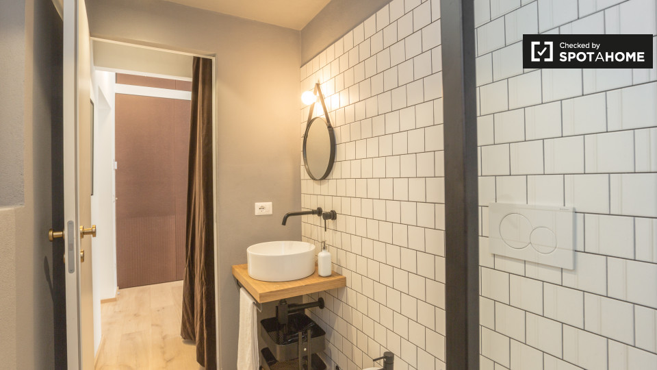 Immagine 17 di Ufficio in affitto  in Via Solferino a Milano