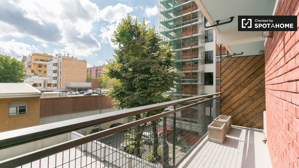 Immagine 13 di Ufficio in affitto  in Via Tristano Calco a Milano