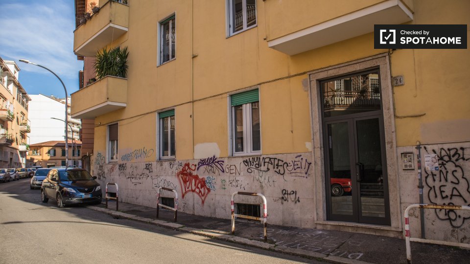 Immagine 14 di Camera condivisa in affitto  in Via Alessandro Cialdi, 00154 Roma RM, Italy a Roma