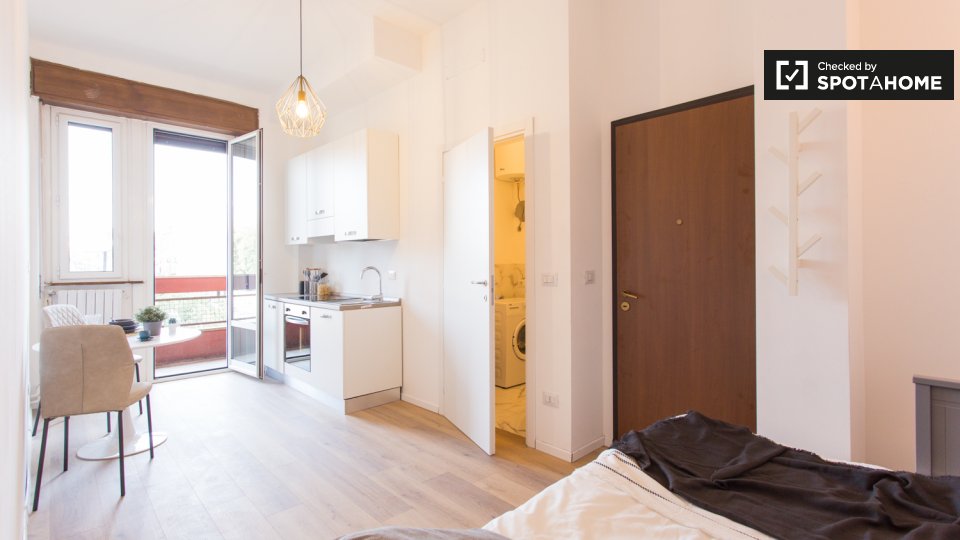 Immagine 6 di Ufficio in affitto  in Viale Gorizia a Milano