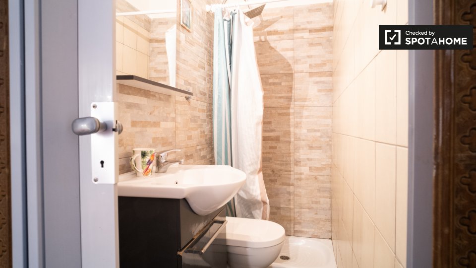 Immagine 7 di Ufficio in affitto  in Via Ettore Giovenale Roma RM, Italy a Roma