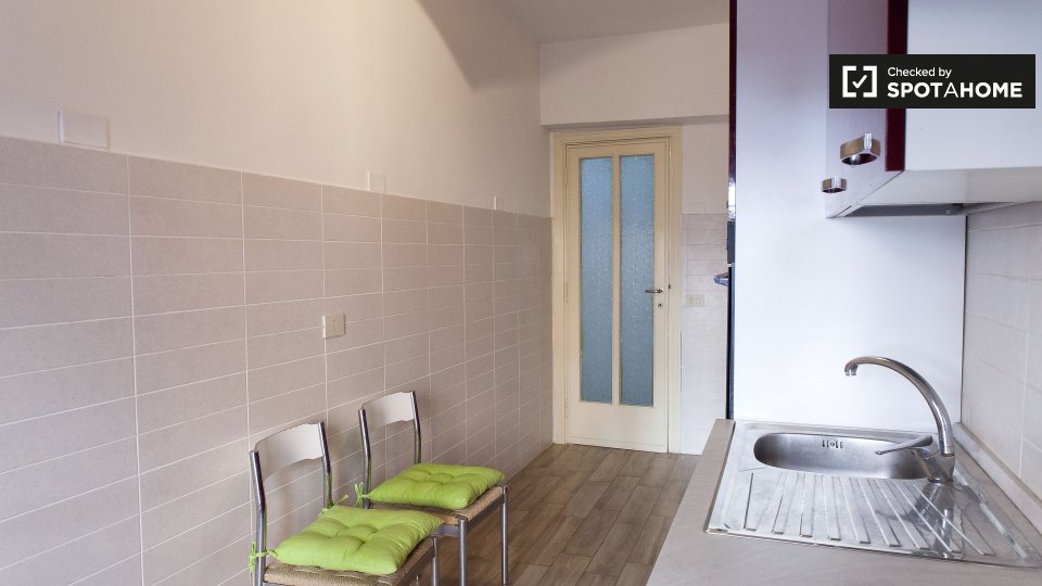 Immagine 15 di Appartamento in affitto  in Via Marco Valerio Corvo, 00174 Roma RM, Italy a Roma